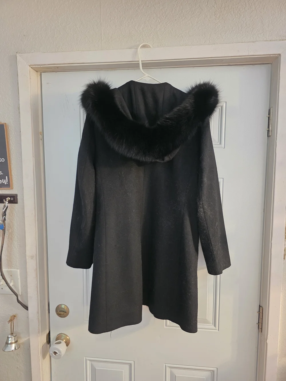 Luxury 100% Cashmere Coat with Genuine Fox Fur Trim - Black - Medium - Picture 2 of 4
